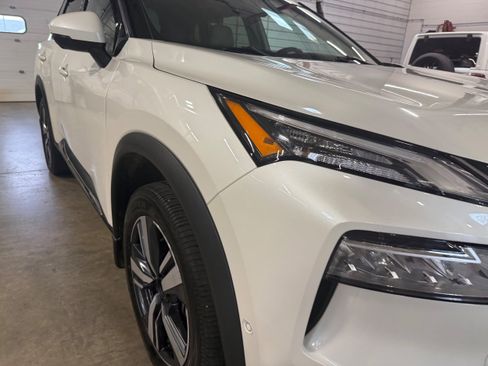 Used 2023 Nissan Rogue SL w/ SL Premium Package AWD/4WD image 5