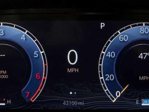 Used 2024 Jeep Wagoneer L Series II image 31