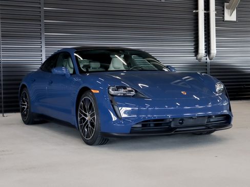 Used 2023 Porsche Taycan RWD image 7