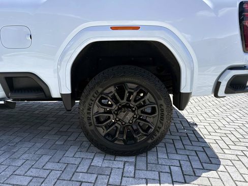 Used 2026 GMC Sierra 2500 Denali Ultimate AWD/4WD image 12