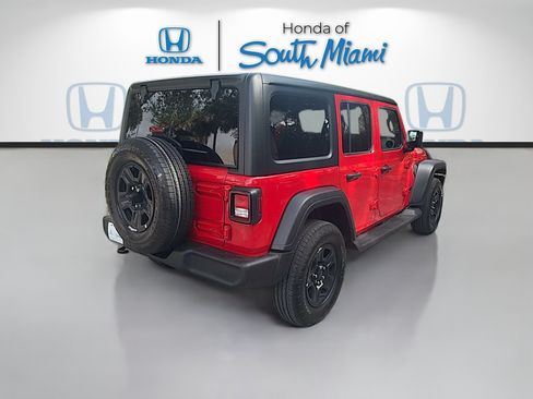 Used 2024 Jeep Wrangler Unlimited Sport AWD/4WD image 7