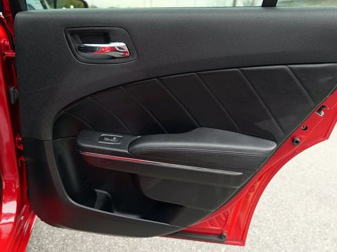 Used 2013 Dodge Charger R/T image 28
