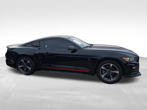 Used 2015 Ford Mustang Coupe w/ Equipment Group 051A RWD image 9