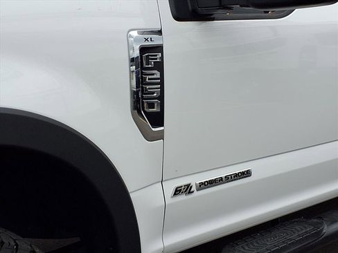 Used 2019 Ford F250 XL w/ Power Equipment Group image 28