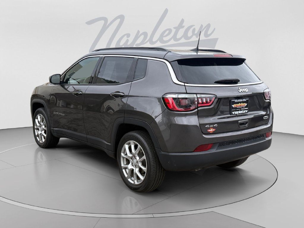 Certified 2023 Jeep Compass Latitude AWD/4WD image 3