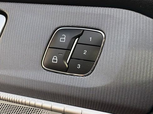 Used 2025 Ford Explorer ST image 27