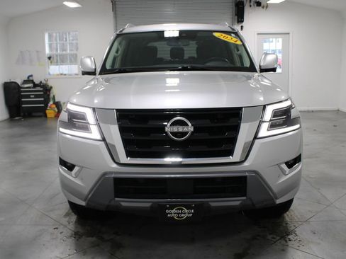 Used 2024 Nissan Armada SL image 3
