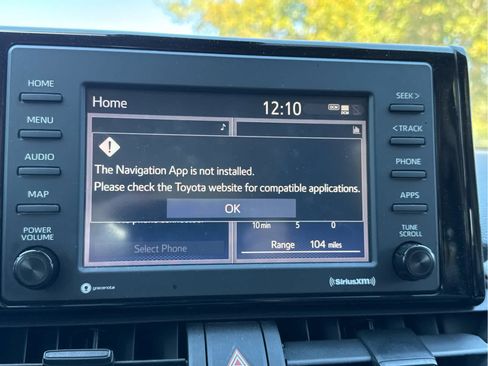 Used 2021 Toyota RAV4 XLE image 32