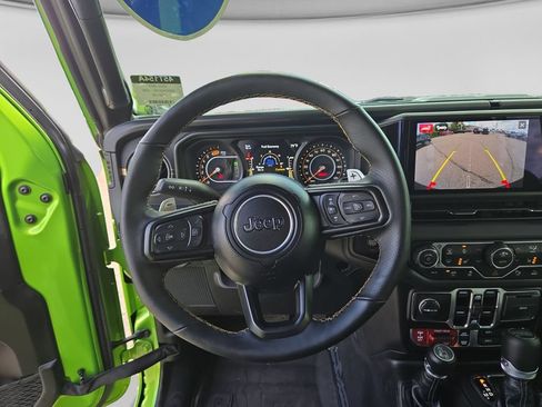 Used 2025 Jeep Wrangler Unlimited Rubicon 392 AWD/4WD image 16