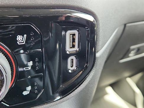 New 2026 Chevrolet Silverado 1500 LTZ w/ LTZ Premium Package AWD/4WD image 18