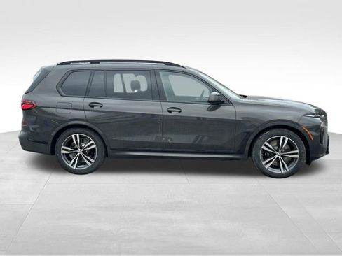 New 2026 BMW X7 xDrive40i image 2