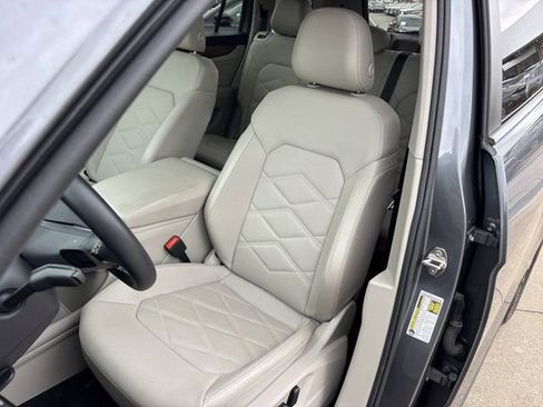 Used 2024 Volkswagen Atlas SE image 20