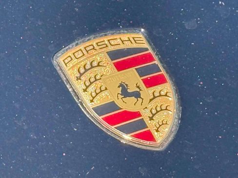 Used 2024 Porsche 718 Cayman w/ Sport Chrono Package image 34