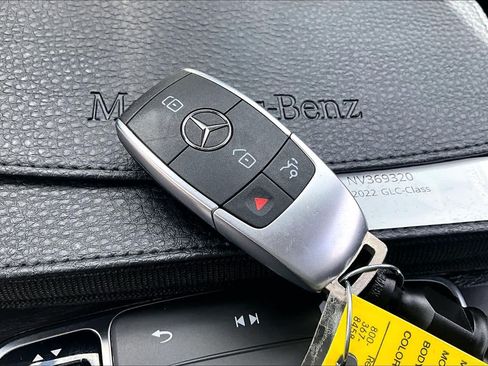 Certified 2022 Mercedes-Benz GLC 300 w/ Premium Package Lite image 15