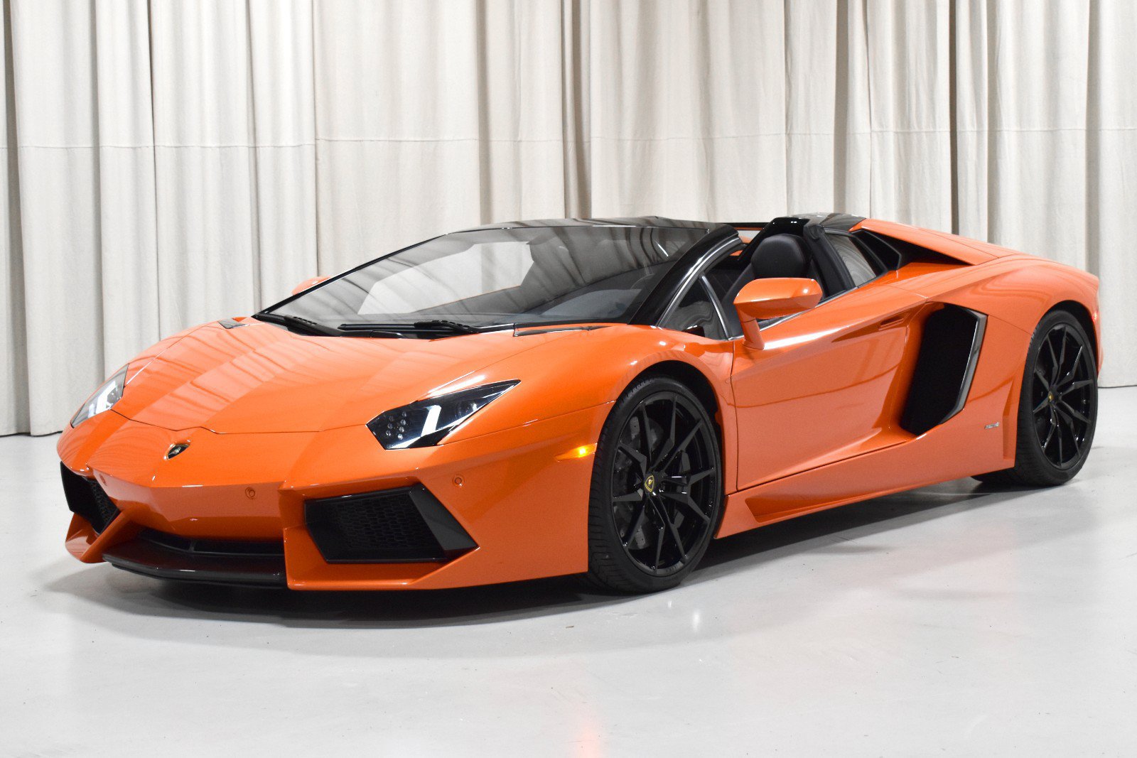 Used 2015 Lamborghini Aventador LP 700-4 AWD/4WD image 9