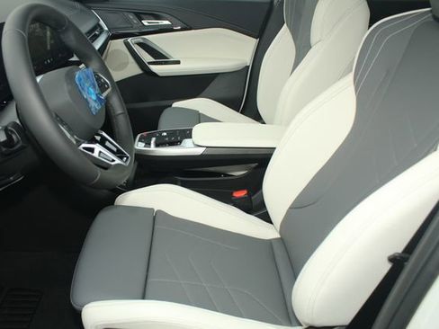 New 2026 BMW X2 xDrive28i w/ M Sport Package image 18