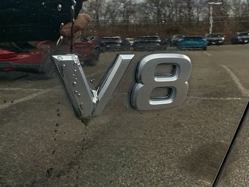 Used 2022 Nissan Armada SL w/ Midnight Edition Package image 9