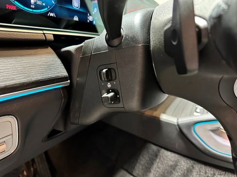 Used 2023 Mercedes-Benz GLE 350 4MATIC image 17