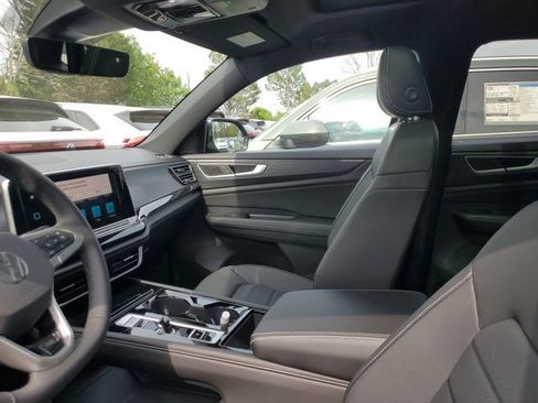 New 2026 Volkswagen Atlas Cross Sport SEL R-Line AWD/4WD image 17