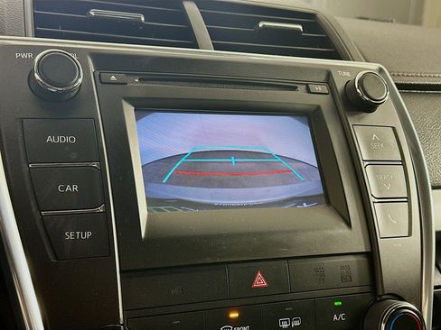 Used 2015 Toyota Camry SE image 22
