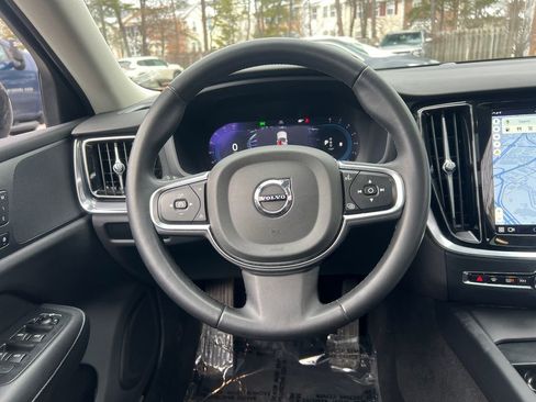 Used 2024 Volvo S60 B5 Core image 25