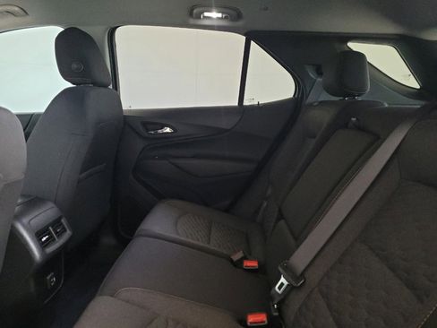 Used 2021 Chevrolet Equinox LT FWD image 18