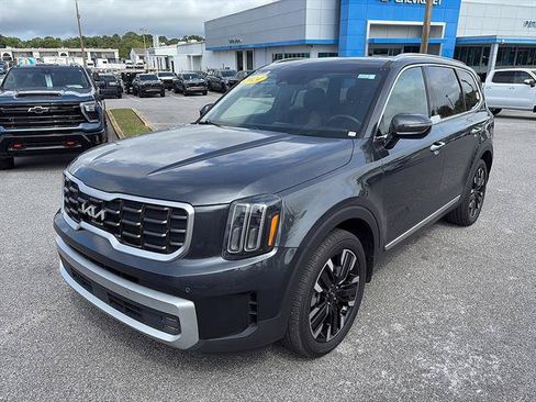 Used 2024 Kia Telluride SX FWD image 2