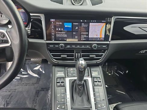 Used 2021 Porsche Macan S AWD/4WD image 21