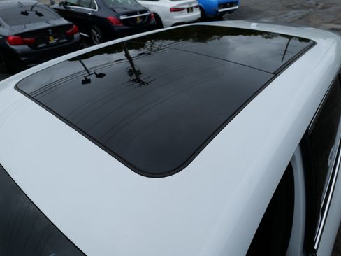 Used 2016 Porsche Cayenne image 82