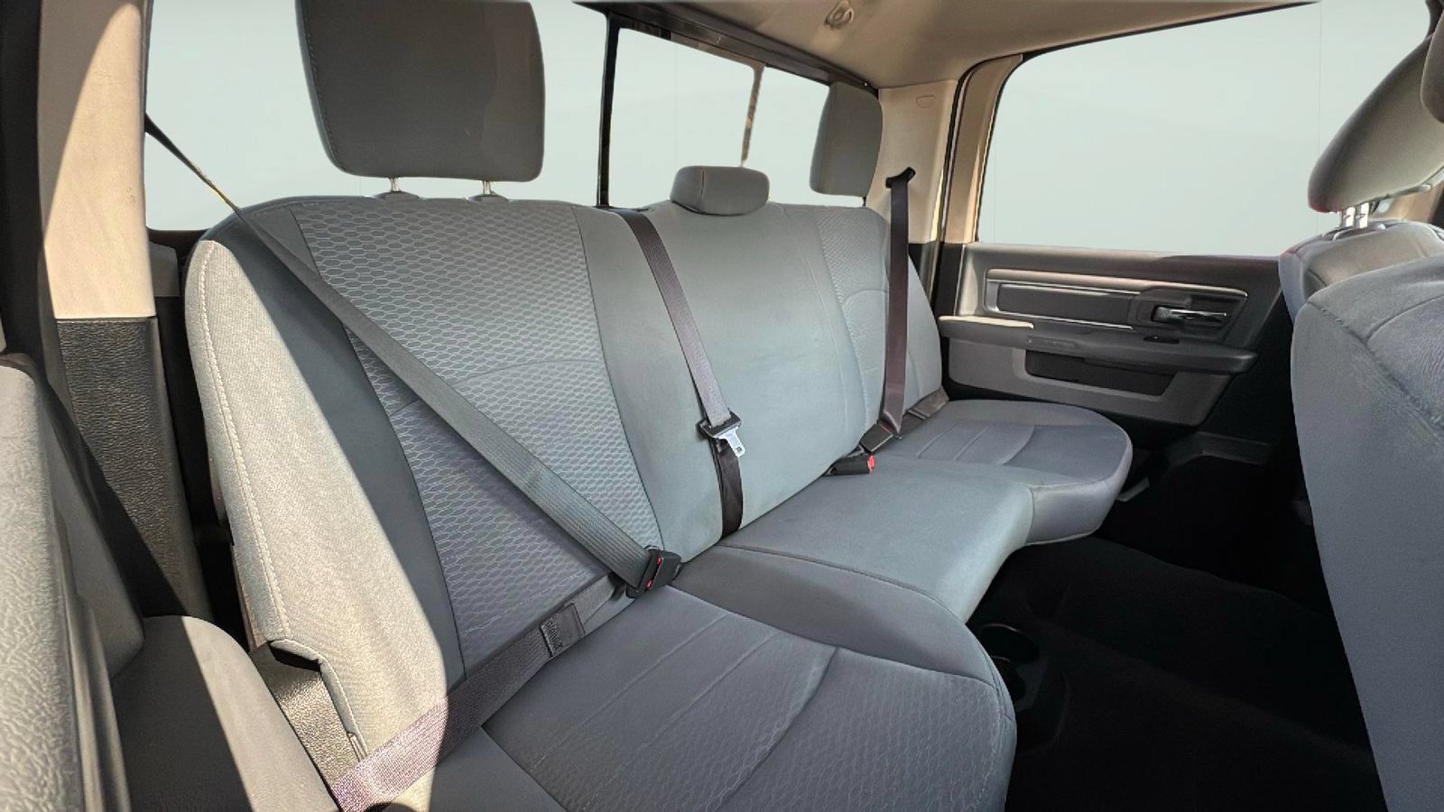 Used 2018 RAM 1500 Classic SLT AWD/4WD image 24