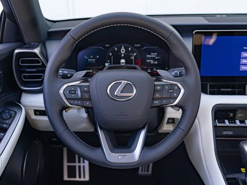 New 2026 Lexus IS 350 F Sport RWD image 22