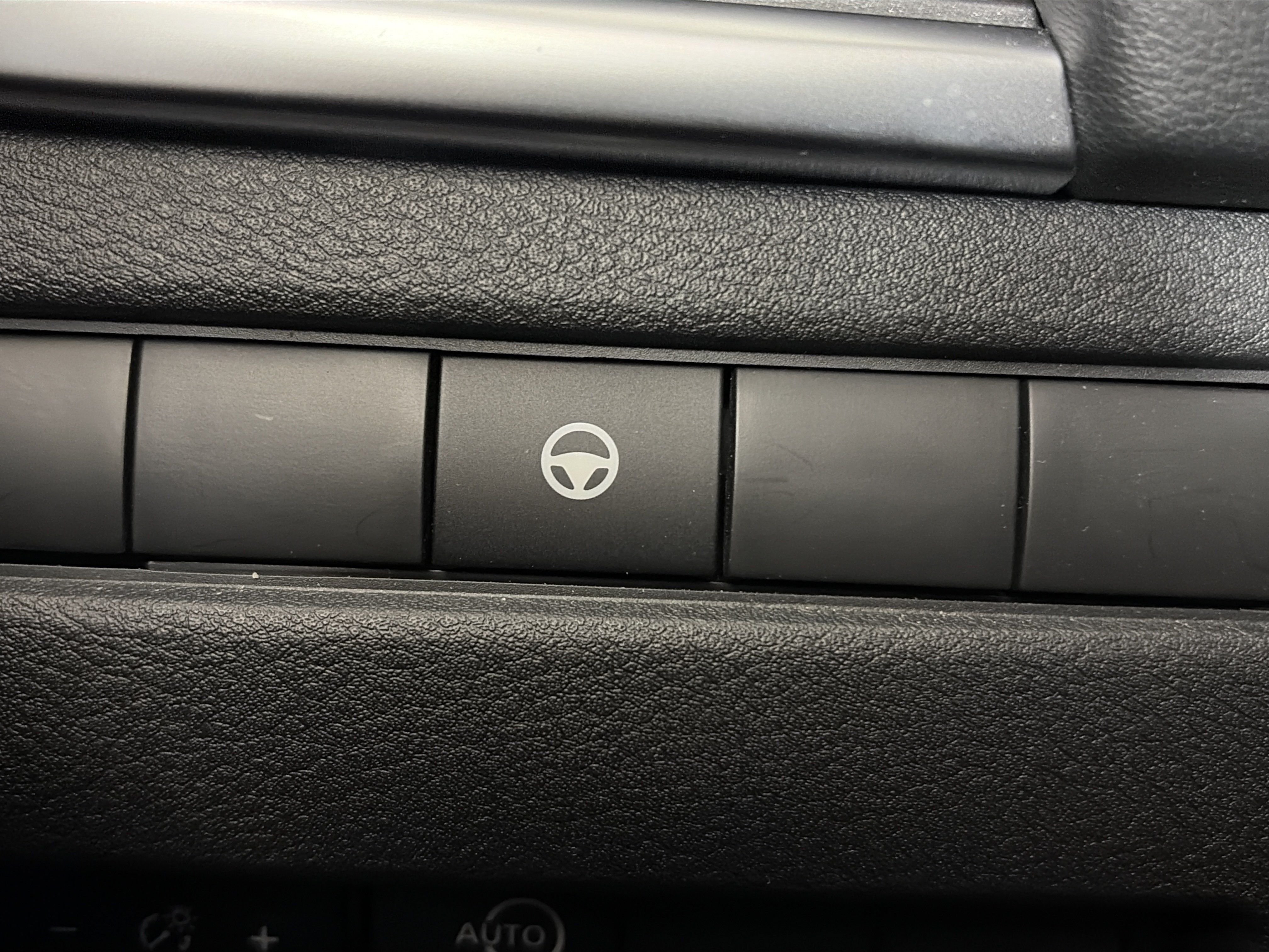 Certified 2023 Nissan Rogue SV AWD/4WD image 28