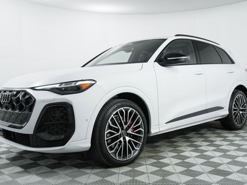 Used 2025 Audi SQ5 Premium Plus image 3