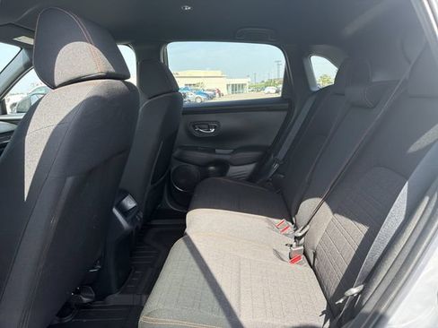 Used 2024 Honda HR-V Sport image 11
