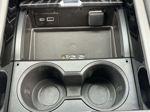 Used 2022 GMC Yukon XL Denali image 29