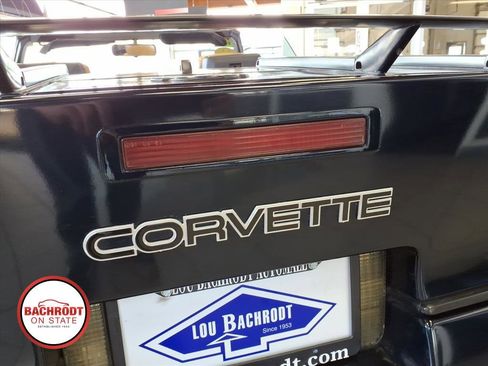 Used 1989 Chevrolet Corvette Convertible RWD image 25