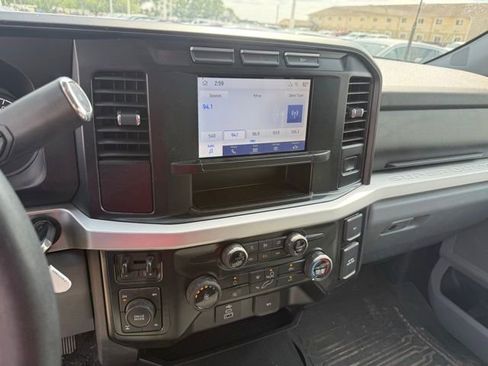 Used 2024 Ford F250 XLT AWD/4WD image 16