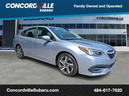 Used 2022 Subaru Legacy Limited image 1