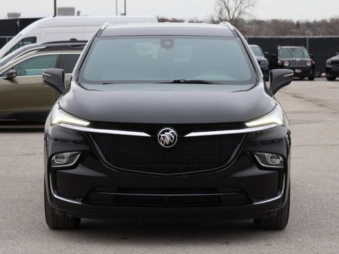 Used 2023 Buick Enclave Essence w/ Sport Touring Edition image 5