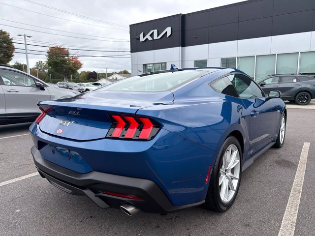 Used 2024 Ford Mustang GT Premium RWD image 4