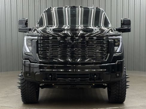 Used 2026 GMC Sierra 3500 Denali Ultimate w/ LPO, Black Badging Package AWD/4WD image 8