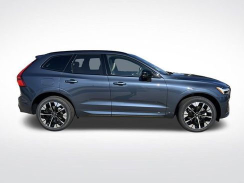 New 2026 Volvo XC60 B5 Plus w/ Climate Package image 9