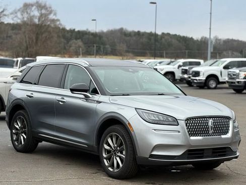 Used 2022 Lincoln Corsair AWD w/ Premium Package image 37