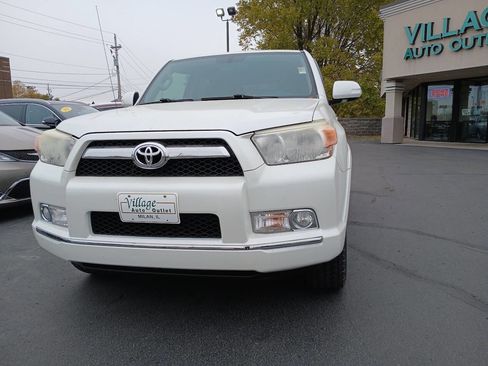Used 2013 Toyota 4Runner SR5 image 4
