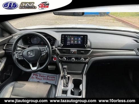 Used 2018 Honda Accord Sport image 15