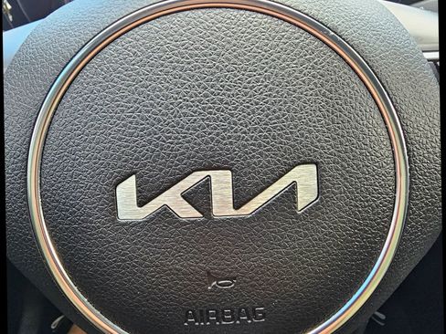 Used 2022 Kia K5 LXS image 16