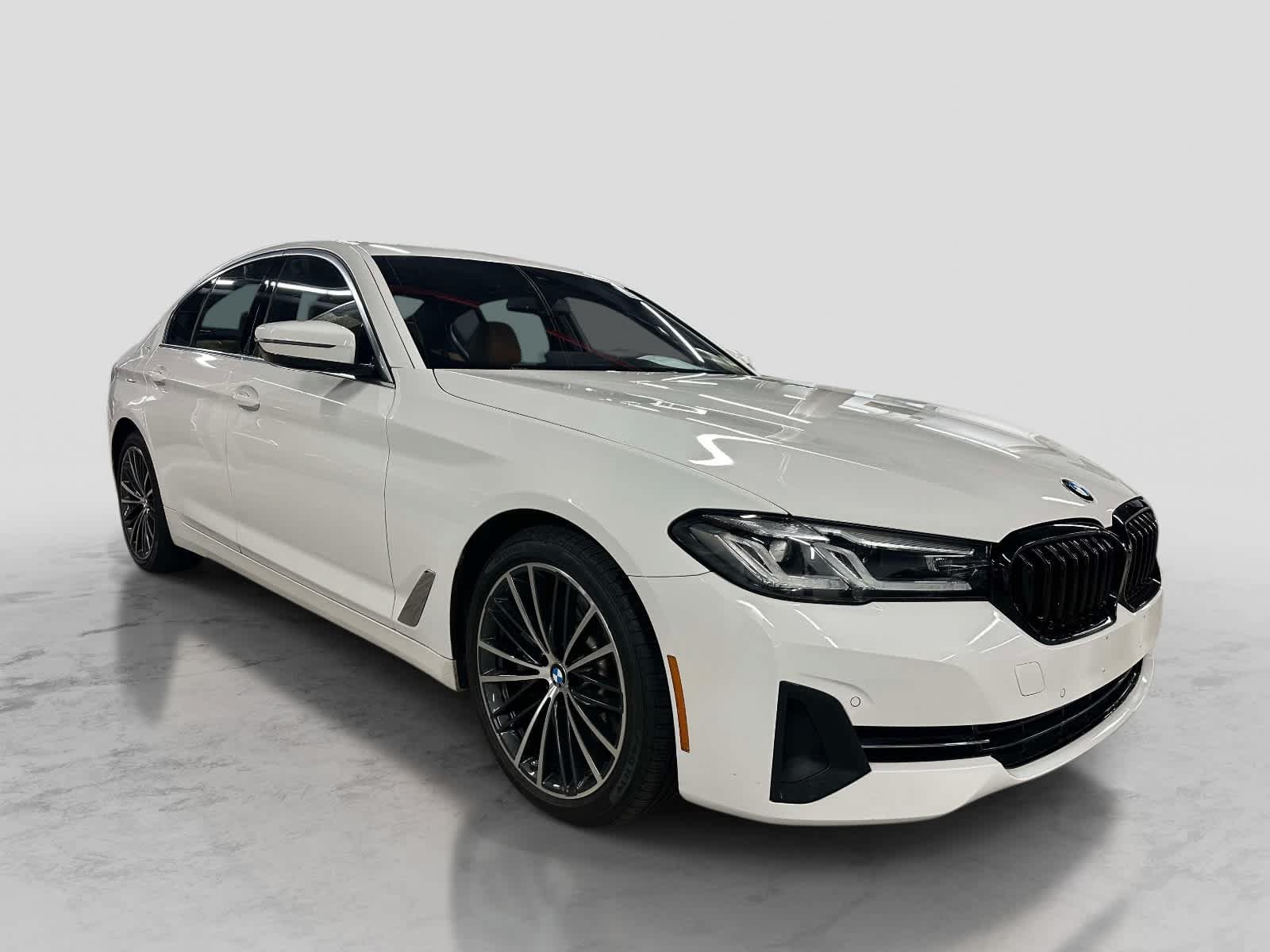 Used 2023 BMW 530i xDrive w/ Convenience Package AWD/4WD image 7