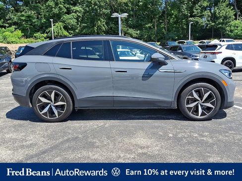 Certified 2024 Volkswagen ID.4 Pro S AWD/4WD image 9