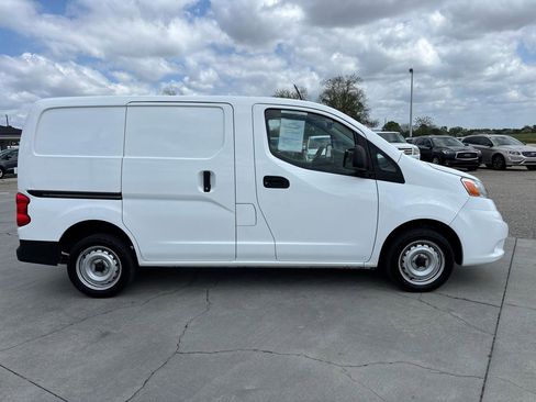 Used 2021 Nissan NV200 S w/ Back Door Glass Package image 3