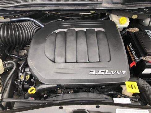 Used 2014 Dodge Grand Caravan SXT FWD image 20